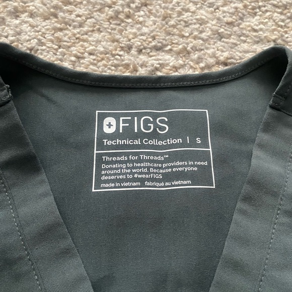 Figs one pocket scrub top, gray. Never worn! - Picture 2 of 3